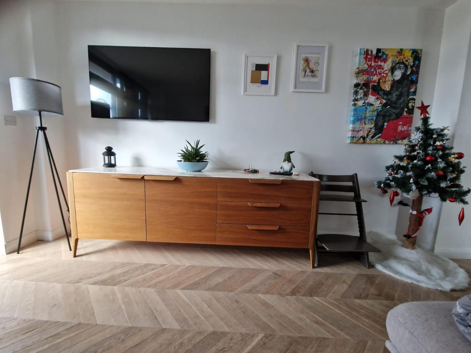 Cosy 1 Bedroom Apartment With Balcony Near Chiswick Londra Exterior foto